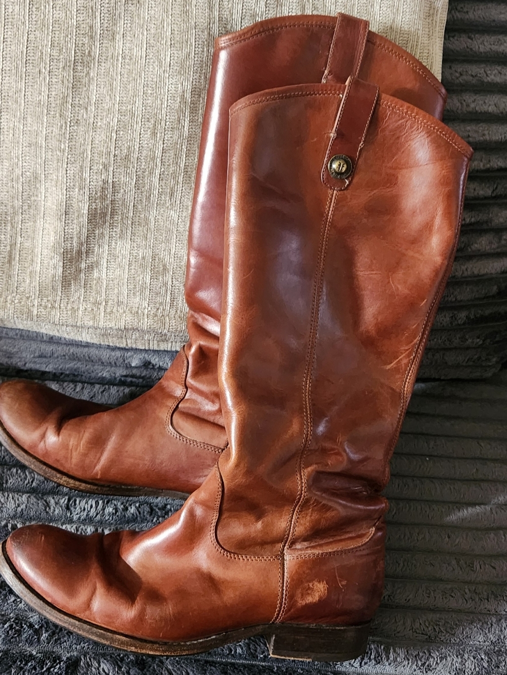FRYE Melissa Button Tall Brown Cognac Leather Riding Boots 77167 Women's 9 B